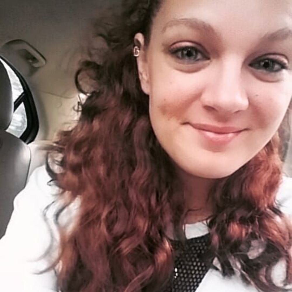 Meet your Posher, Justine